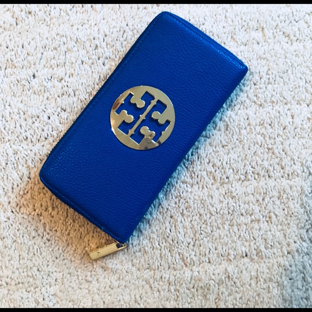 Tory Burch wallet
